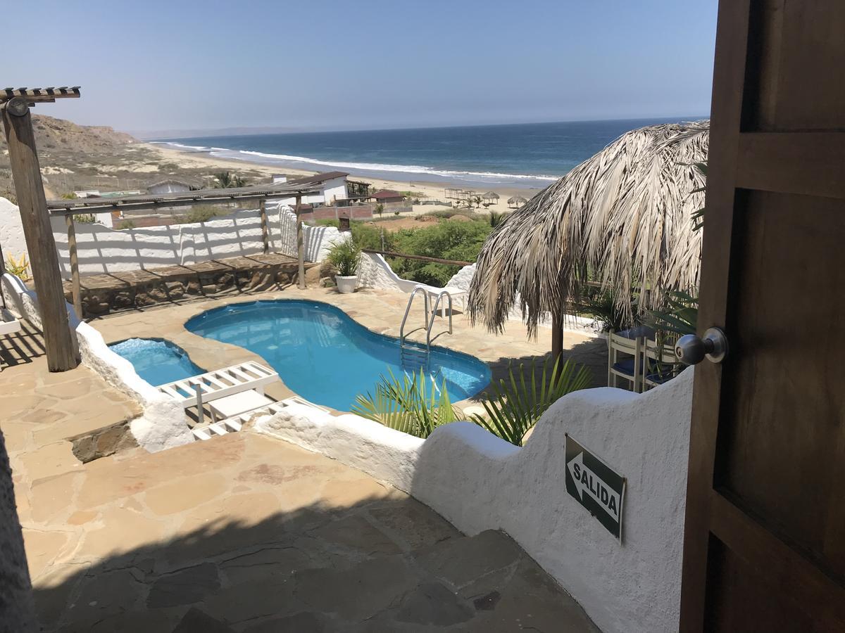 Hotel Smiling Crab Canoas de Punta Sal Exterior photo
